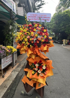 Kệ hoa chúc mừng 12