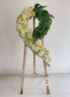 Kệ hoa chia buồn 29